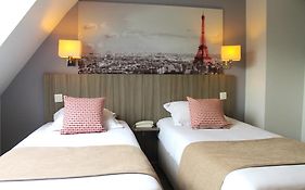 Avia Saphir Montparnasse Paris 3*